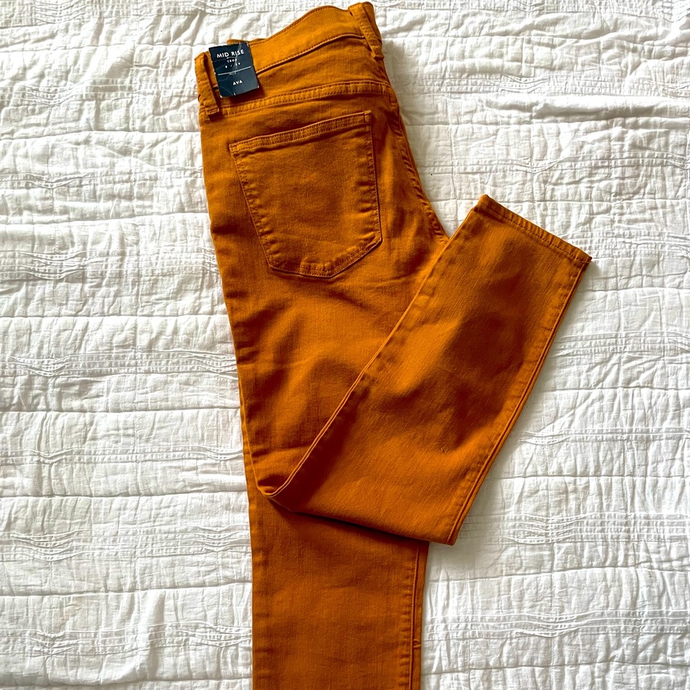 Lucky Brand Women mid rise crop Colored Jeans